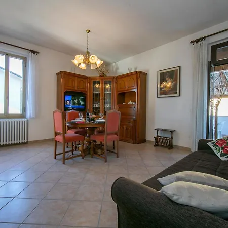 Apartman Casa Amabile In Leggiuno Salty-water Pool - Happy